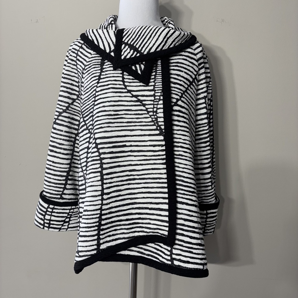 IC Connie K Jacket Womens Small Black White Stripe Asymmetrical Artsy Lagenlook